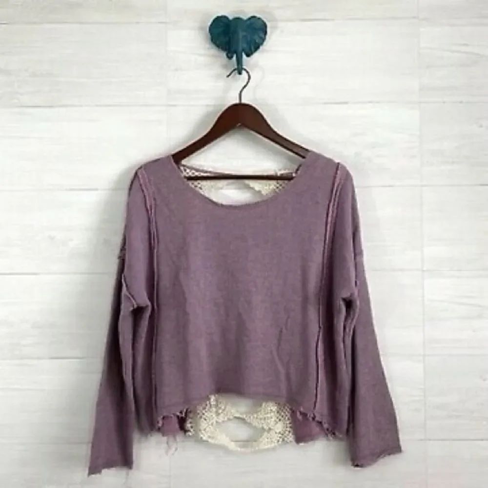 ✨HP✨Free People Crochet Open Back Sweatshirt✨ - Picture 2 of 6